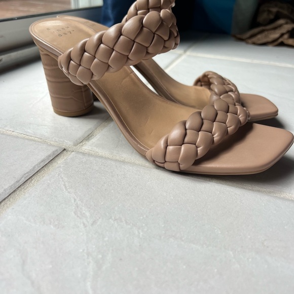 a new day Braided Tan Block Heels - Picture 4 of 5